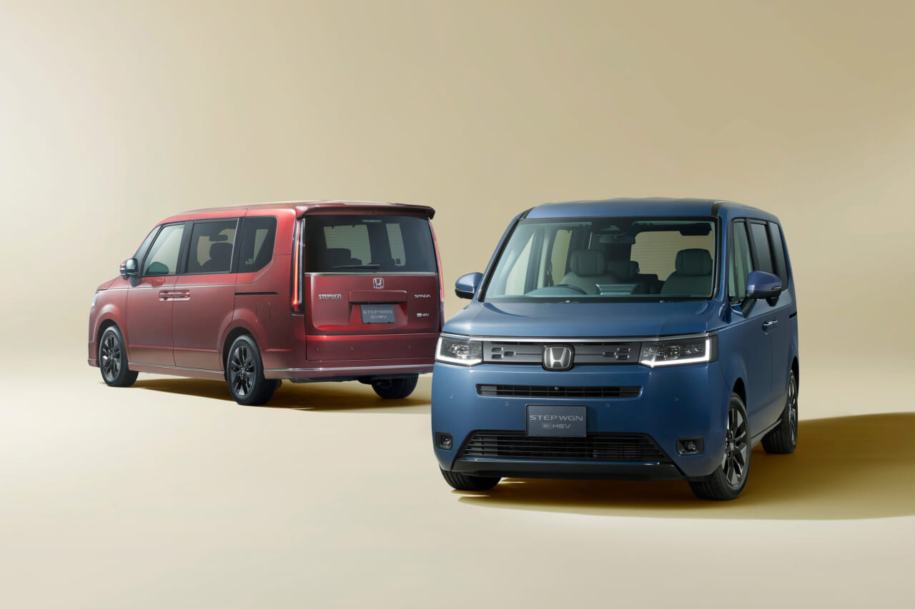 |ステップワゴン30周年記念車には、初代ロゴが復活。「懐かしい」と豪華すぎるを併せ持つメモリアルな1台。