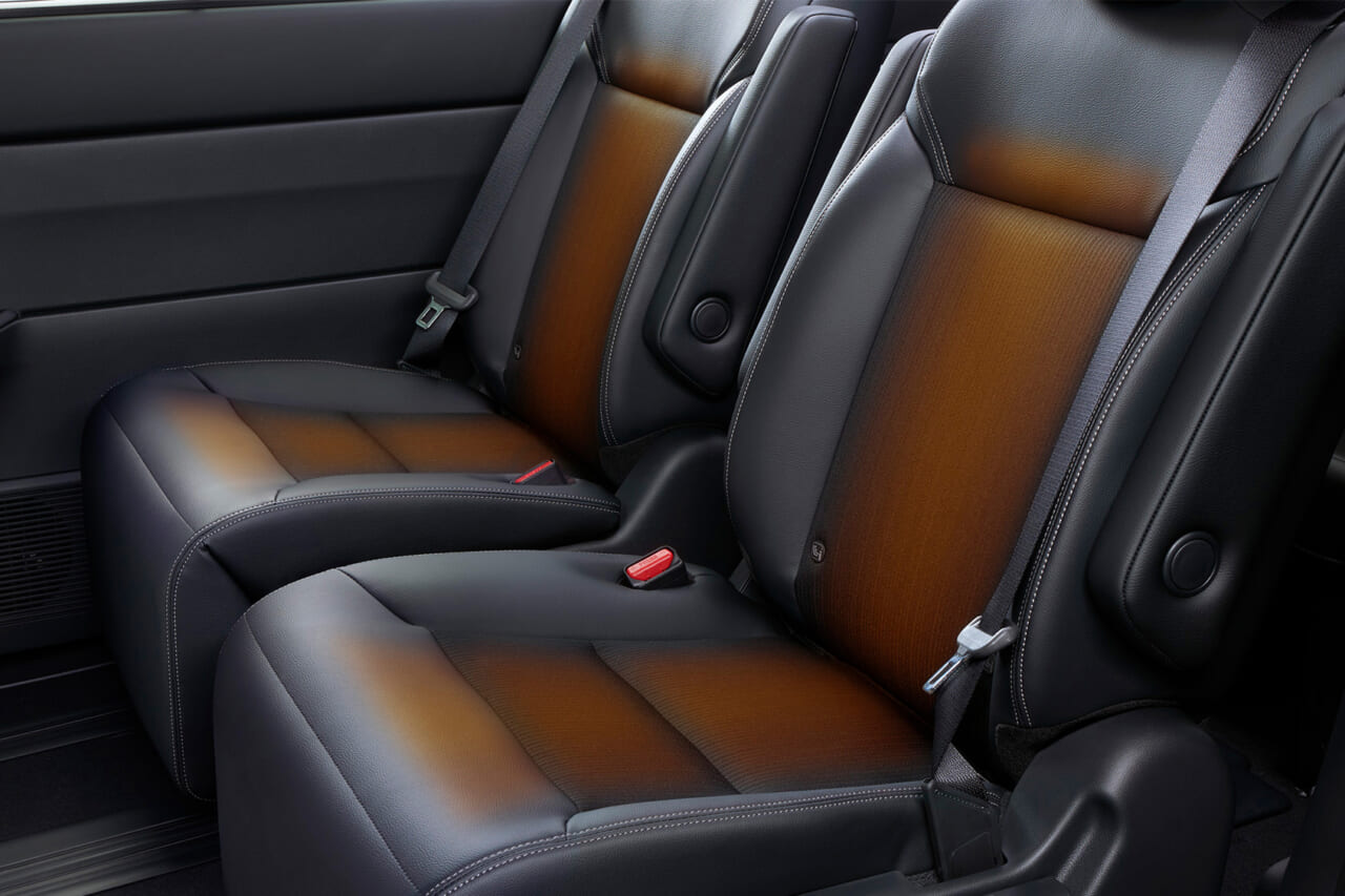 ｜ステップワゴン30周年記念車には、初代ロゴが復活。「懐かしい」と豪華すぎるを併せ持つメモリアルな1台。