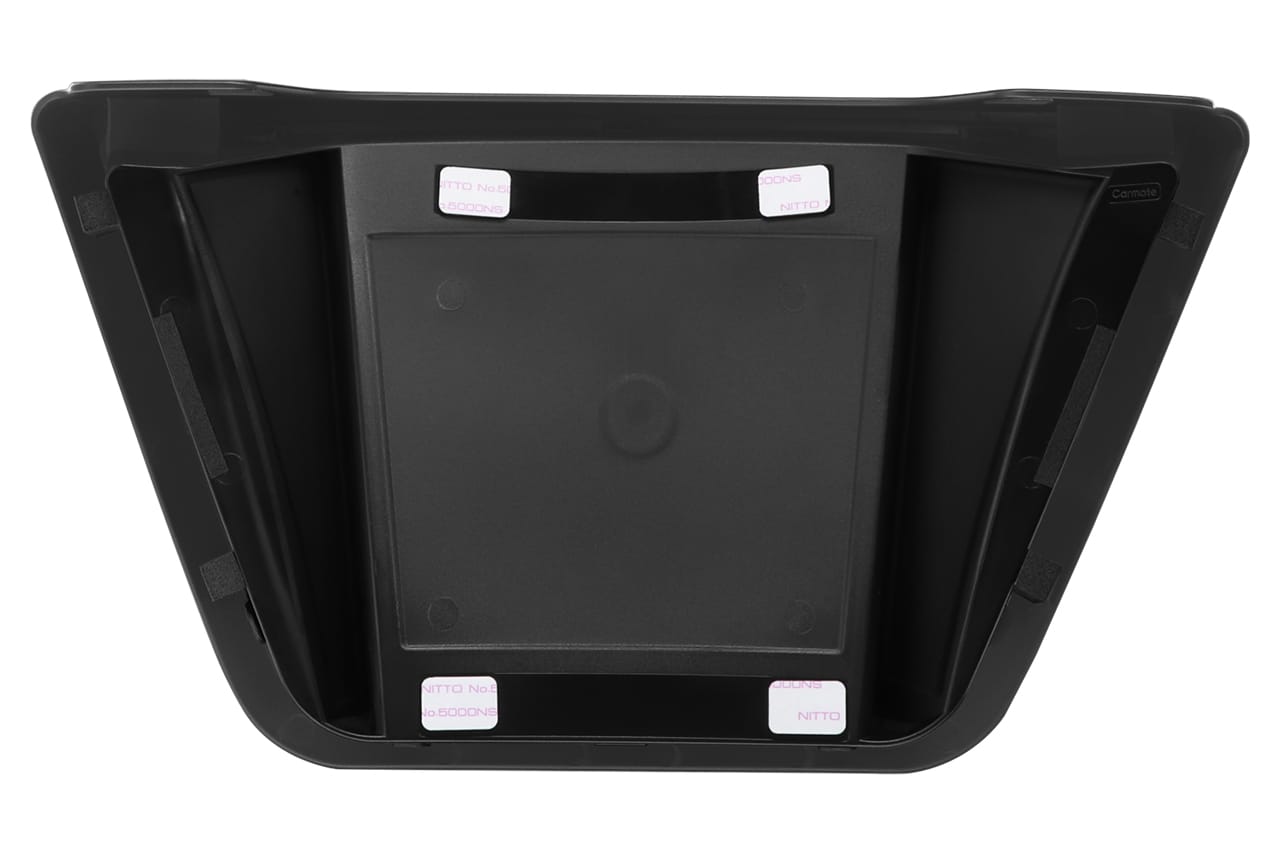 プリウス専用トレー NZ884K［カーメイト］の裏面。｜「おぉ〜コレめっちゃ欲しい…」トヨタ車のデッドスペースにすっぽりハマる！ 工具不要で2分で装着OKの便利なカーグッズを紹介