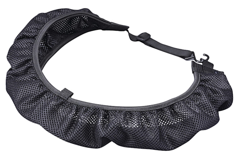 カーメイトのCZ502 座席につける荷物固定ネット｜「そうやって使うんだ？」「確かに理にかなってる…」あらゆる車種に対応。すぐに取り付けたいアイデア カーグッズを紹介