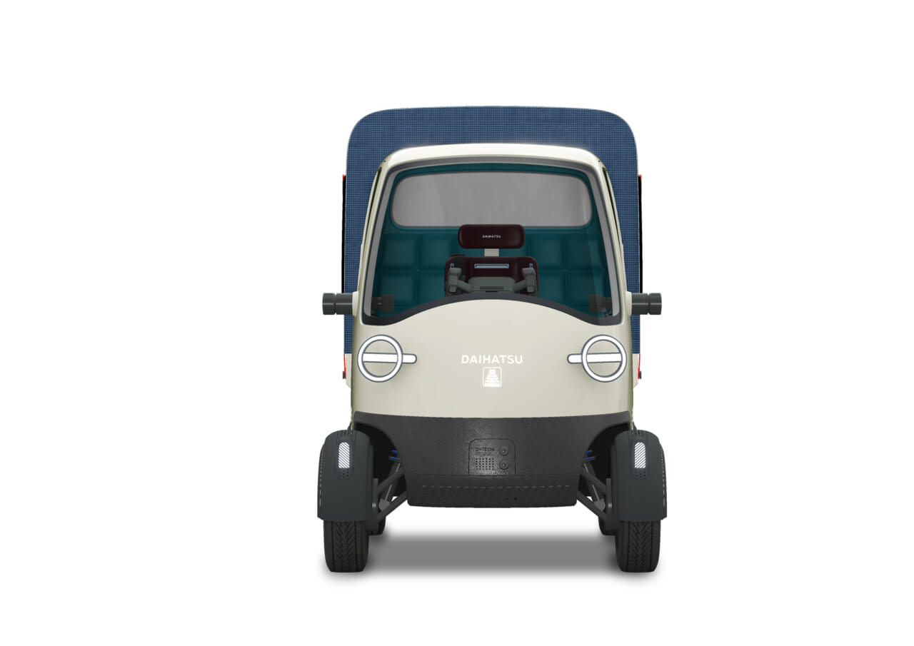 ｜超レアな「大阪城エンブレム」が復刻！ダイハツ、レトロフューチャーな「ミゼットX」を初披露