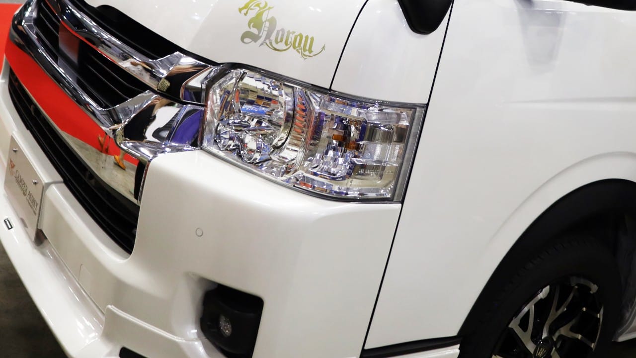 トヨタ車「衝撃の広さに感服」サイズ選びの新基準、ありそうでなかった珠玉の一台。経済的にクルマ旅。駐車場にも困らない。