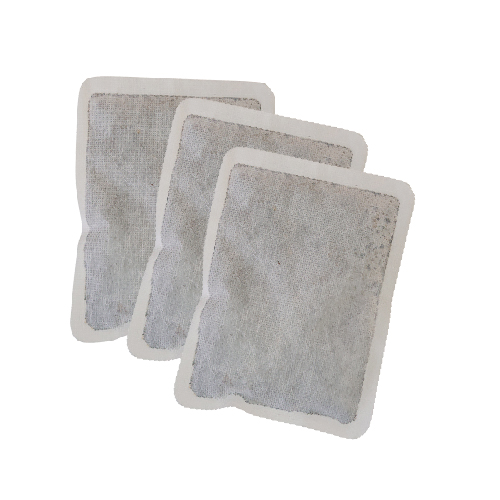 車載用防災セット［ベアーズロック］の内容、カイロ3個。｜「マジで持ってて良かった…」雪で立ち往生…たった1つのキットが命運を分ける。クルマに積んでおけばめちゃくちゃ安心できるアイテムを紹介