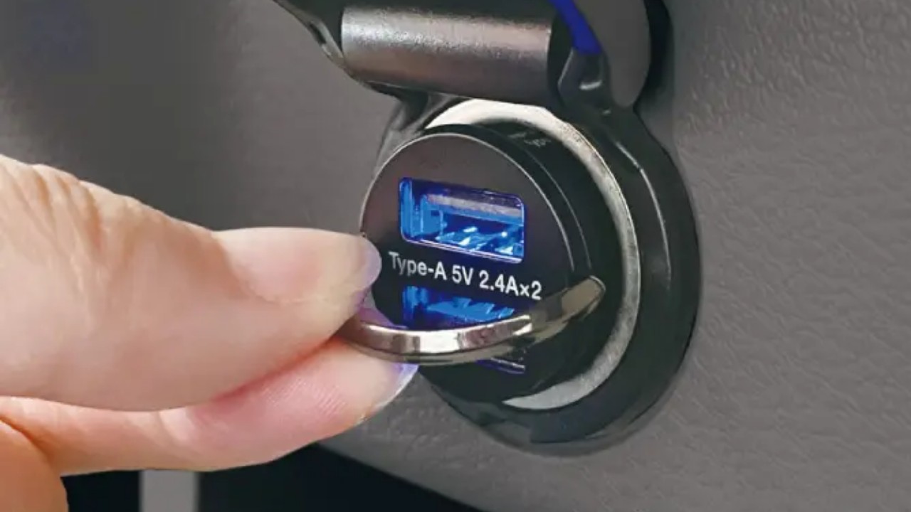 「これはスゴい」「便利すぎてビックリ」想像以上に機能的。考えたことなかったけど、使って納得。今すぐ使ってみてほしいカー用品。