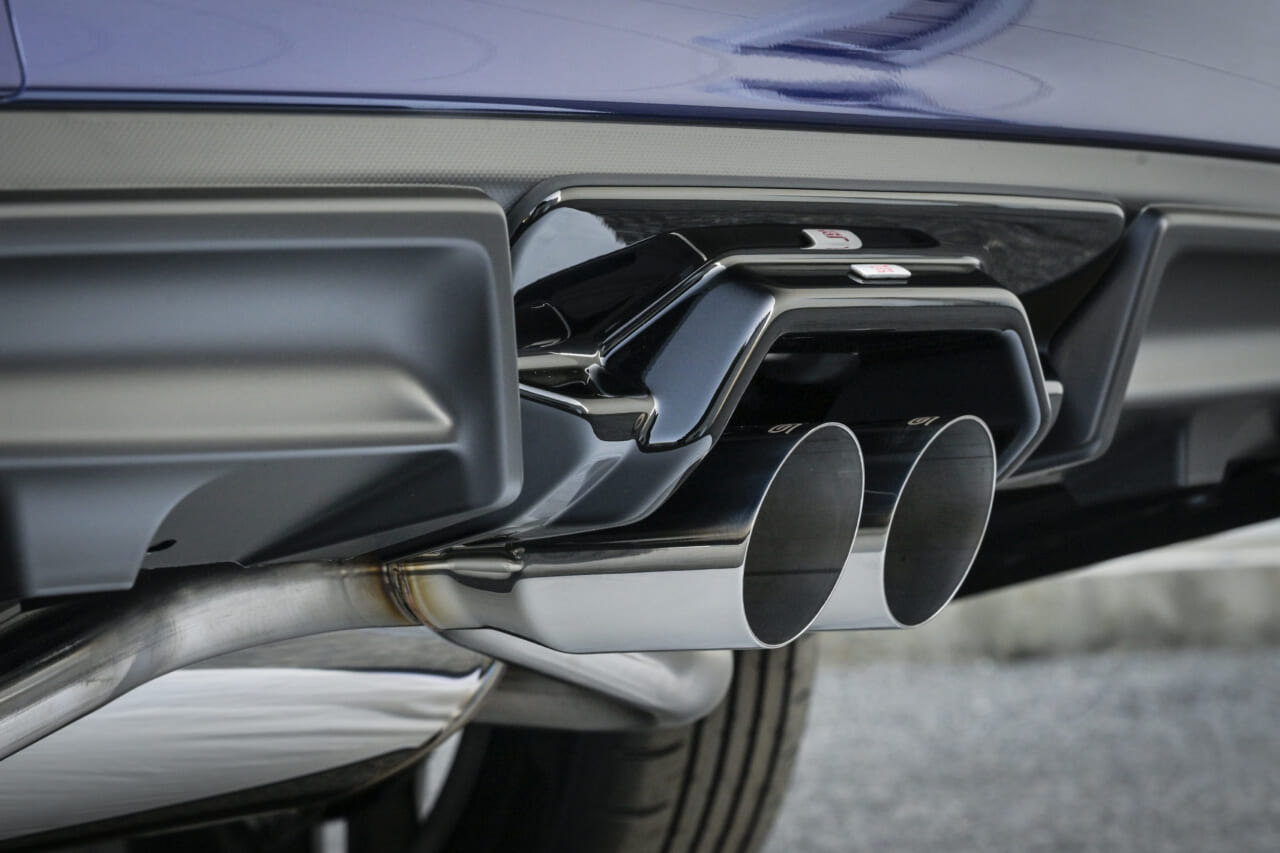 ｜STIパーツ装着で走りの魅力を追求。インプレッサ「STI Performance Edition」発表【価格は356.8万円〜】