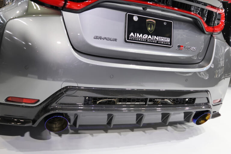 AIMGAIN SPORT GR YARISのリアディフューザー｜進化型GRヤリスをハードコアに引き締めたエアロがスゴイ！【東京オートサロン2026】