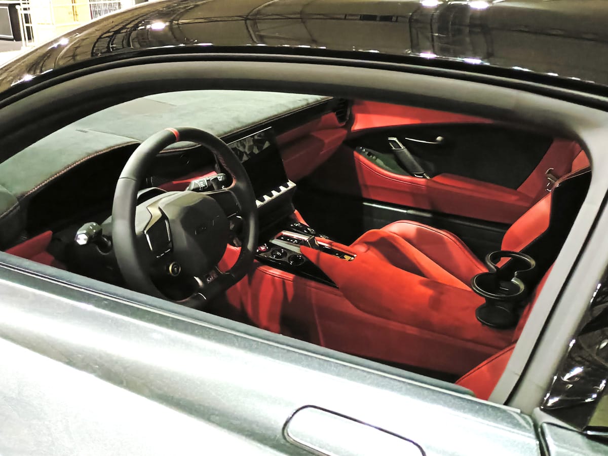 ｜東京オートサロン2026で一番の大人気はGR GT！そしてレースデビューの話も聞こえてきたGR GT3！