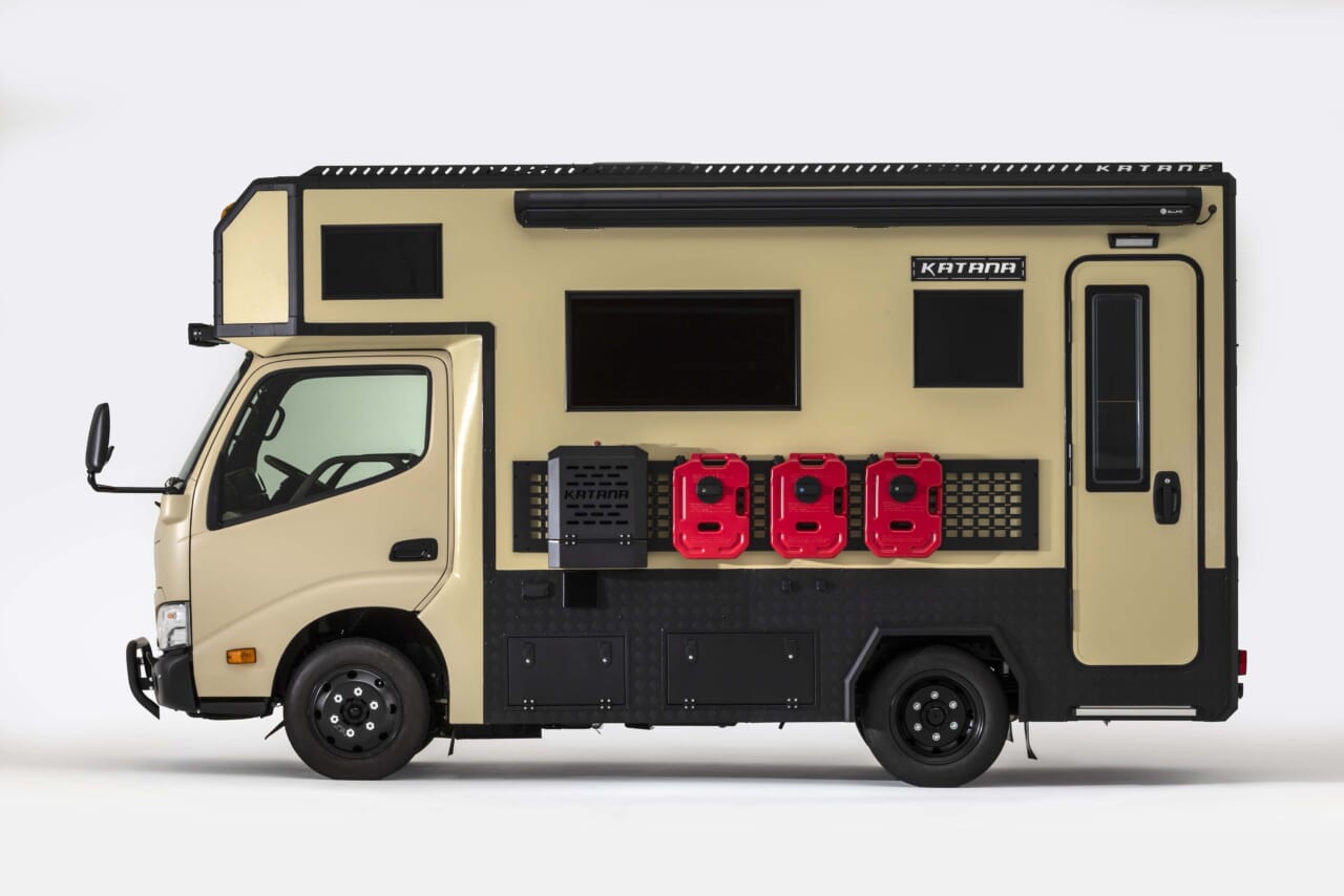 ｜「トヨタ車がここまで…」「今まで見たことない」使い勝手の良い設計、長期滞在も可能。忖度無しに最高の住まい。