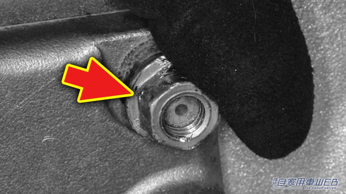 |「やべぇ…やっちまった…」完全に角がナメたナットはあきらめるしかない? 実は簡単に外す方法があった!プロも実践するテクを紹介