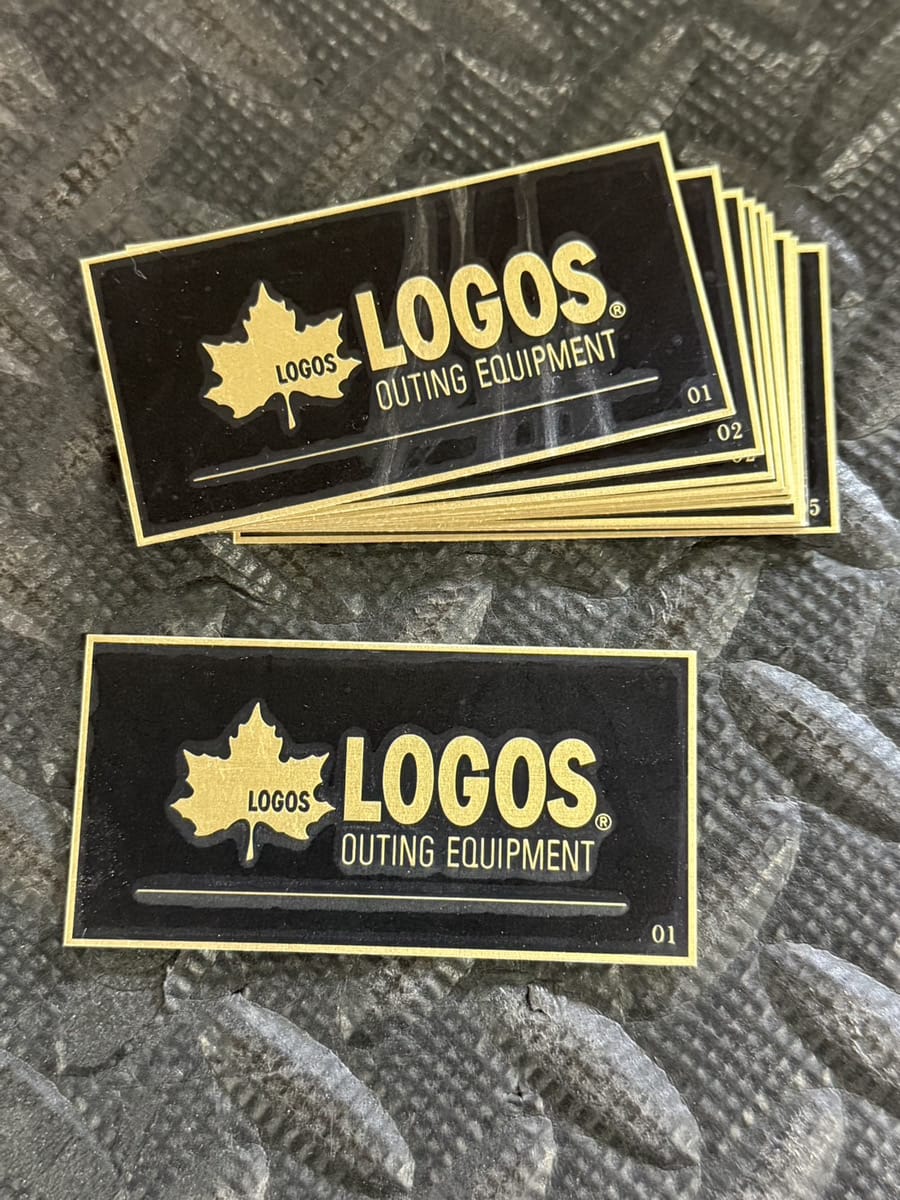 LOGOS プレート｜「ベッド展開OK！」アウトドア心を刺激する激熱コラボに胸が高鳴る。ミニバンの常識を超えた、走れるキャンプ拠点。