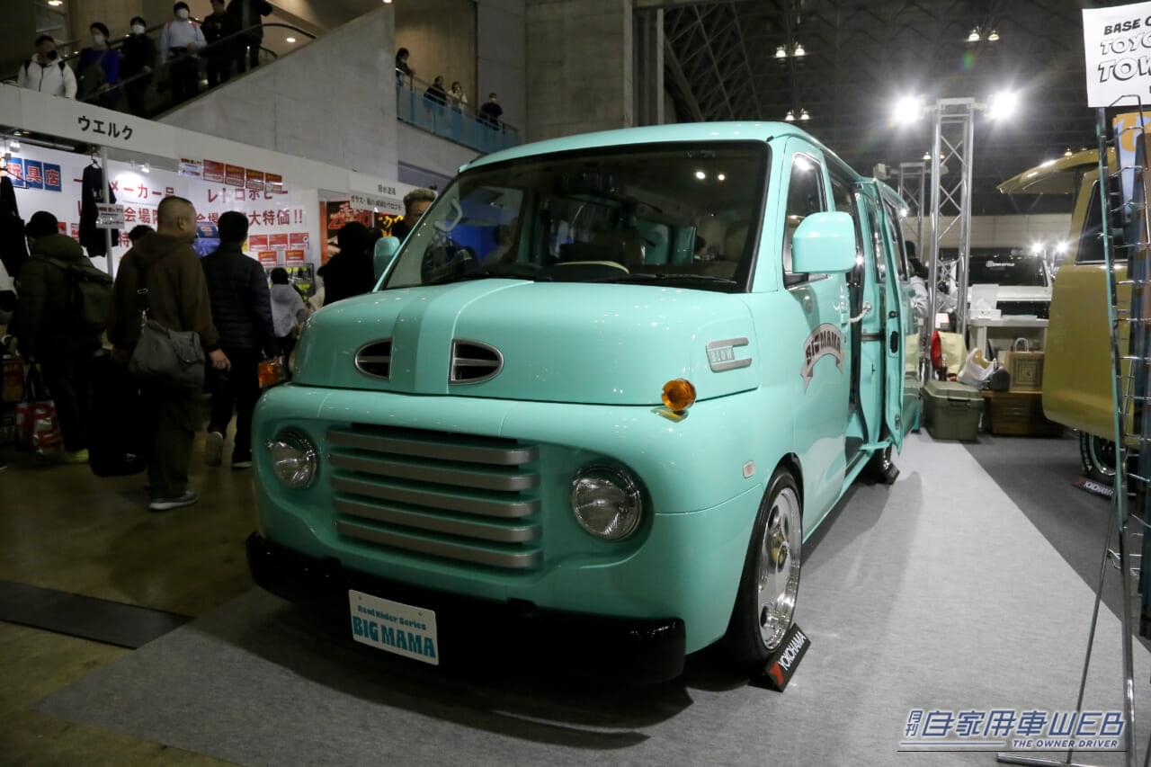 |職人技が息づく「動くログハウス」。タウンエースを「木の魔法」で仕上げた温もり空間のキャンピングカー