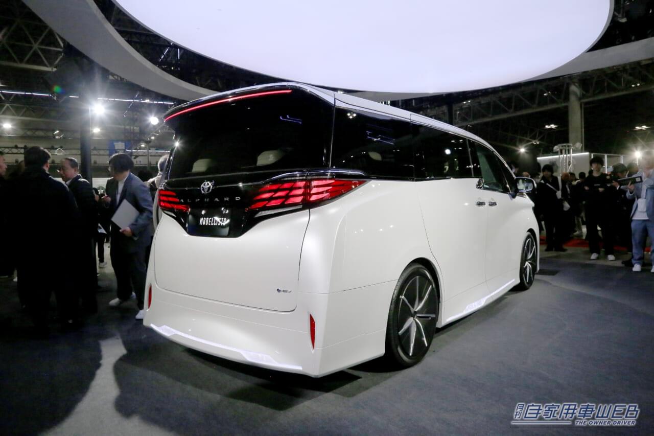 ｜フォルムを研ぎ澄ます「漆黒ライン」が斬新。春デビューの新型セダンを、いち早くモデリスタが本気カスタム！