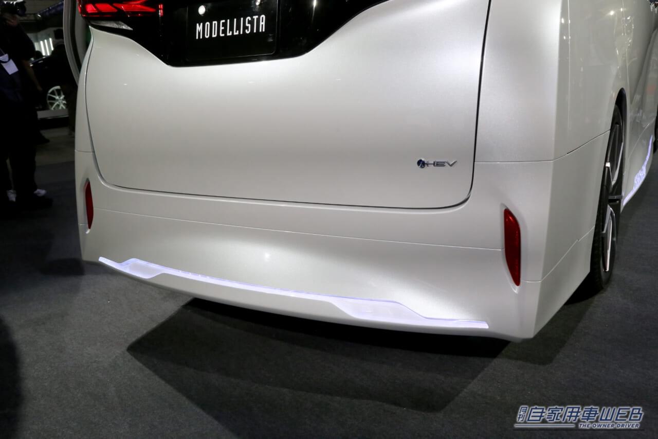 ｜フォルムを研ぎ澄ます「漆黒ライン」が斬新。春デビューの新型セダンを、いち早くモデリスタが本気カスタム！