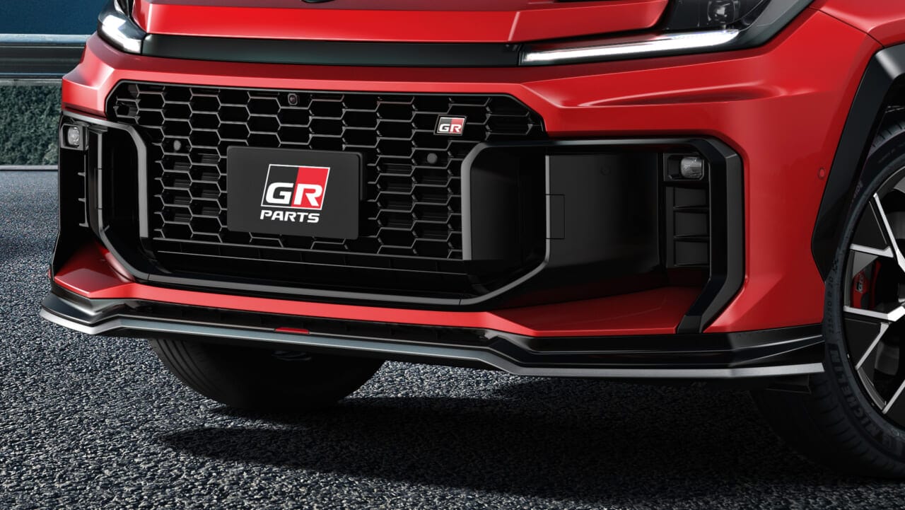新型RAV4 PHEV用「GRパーツ」登場【空力性能と走りの質を極める、贅沢なチューンドパーツがズラリ】