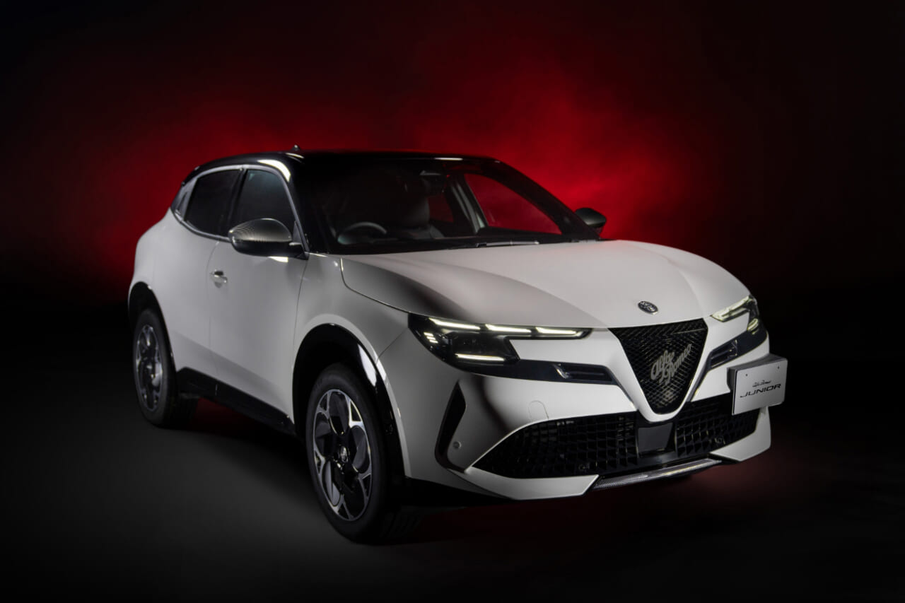 ｜「白が欲しい」熱烈リクエストから生まれた特別な1台、アルファ ロメオ ジュニア限定車「Edizione Bianco」