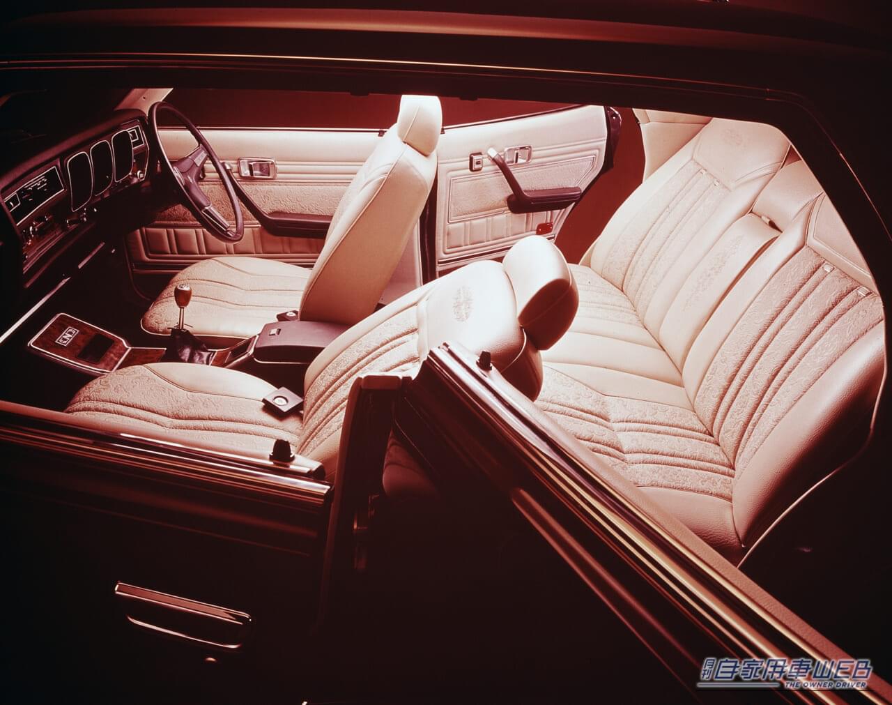 ｜曲線美の極致とも言える「コークボトル・ライン」を纏い国産高級車の概念を変えた「革命児」