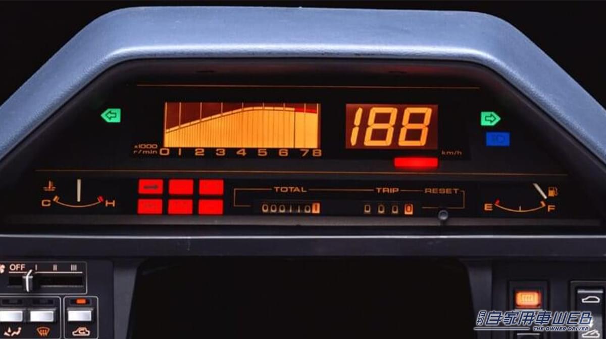 |「えっ…コレが40年前のクルマ?」スパッと切り落としたようなリアデザインが印象的。ホンダの大ヒットハッチバッククーペを紹介