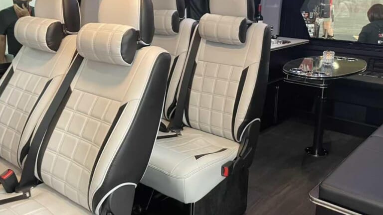 「これは凄すぎる」トヨタ車が「まるでVIPラウンジ」6人乗りの広々とした室内空間、洗練された美しさが魅力的。