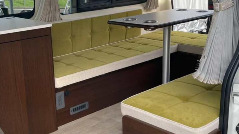 「こういうのが良いんだよ」大人が横になれて、収納力も文句ナシ。至福のトヨタ車が最高すぎる。