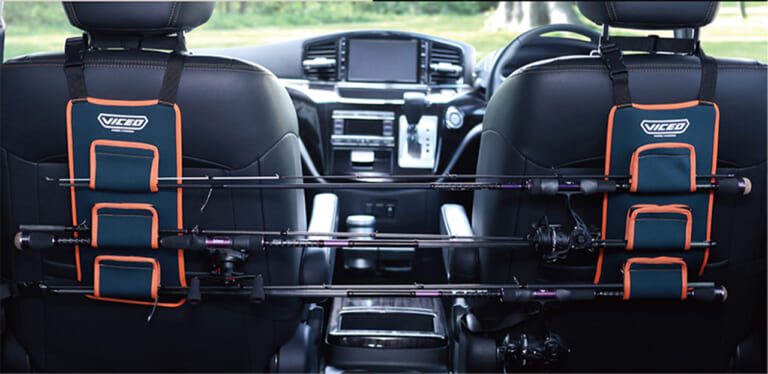 ヘッドレストロッドキーパー（VC2093）［プロックス（PROX）］に釣り竿を収納した例｜「その発想はなかった…」クルマのヘッドレスト活用法。あらゆる車種に対応！ 革新的な便利ワザを紹介