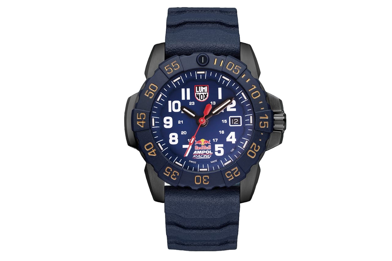 Luminox 3501 AMPOL RB LIMITED｜ルミノックスの人気シリーズにレッドブル・アンポル・レーシング公式チームウォッチが登場。