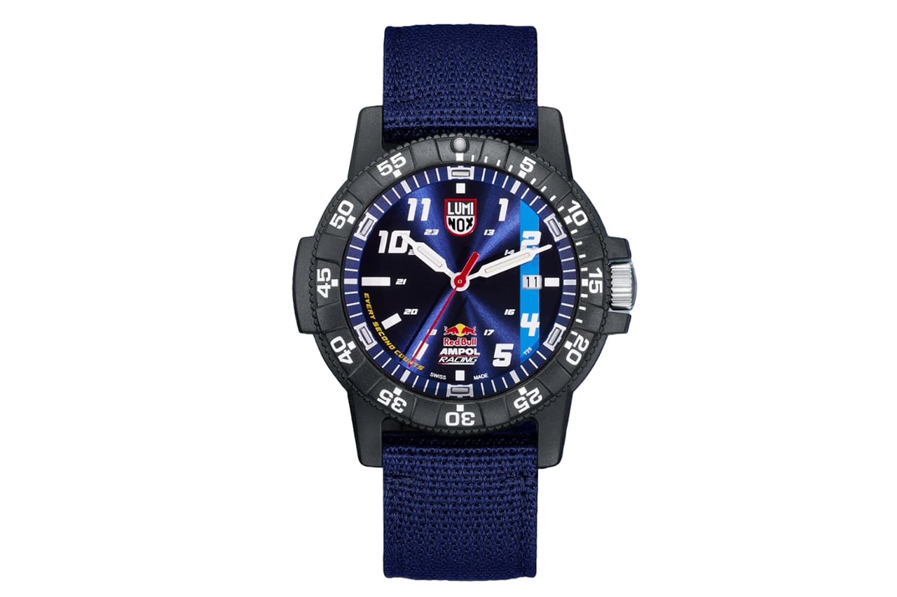Luminox 0321 AMPOL RB LIMITED｜ルミノックスの人気シリーズにレッドブル・アンポル・レーシング公式チームウォッチが登場。