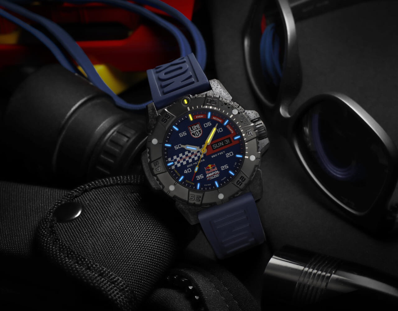 Luminox 3863 AMPOL RB LIMITED｜ルミノックスの人気シリーズにレッドブル・アンポル・レーシング公式チームウォッチが登場。