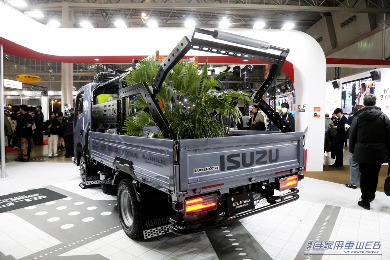 見た目は、しょーじき破天荒。でも趣味クルマとしてはかなり優秀かも。「頑丈」「便利」な小型のトラックは、好事家の「秘密基地」になれる！