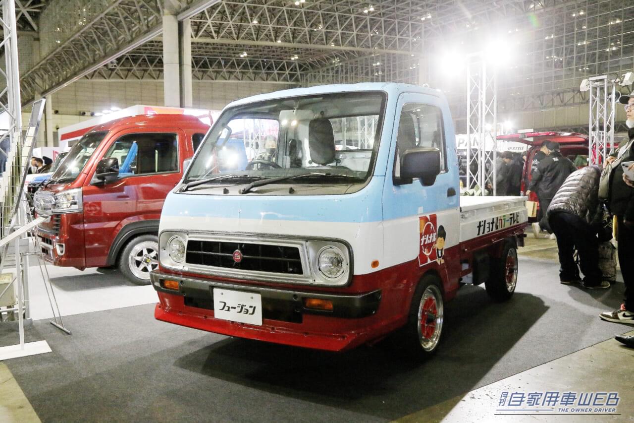 |フロントマスクは、あの「高級SUV」にソックリ。熱視線を集めた「謎のカスタム軽トラ」には、王者の威厳あり