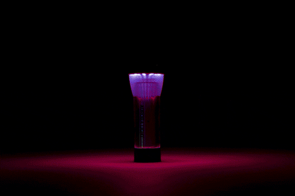 WINDSWAVESのオーロラライトのグラデーションモード｜「そんな使い方ができるんだ…？」あらゆる車両に設置可能！ 1つ持っておくと何かと重宝するアイテムを紹介