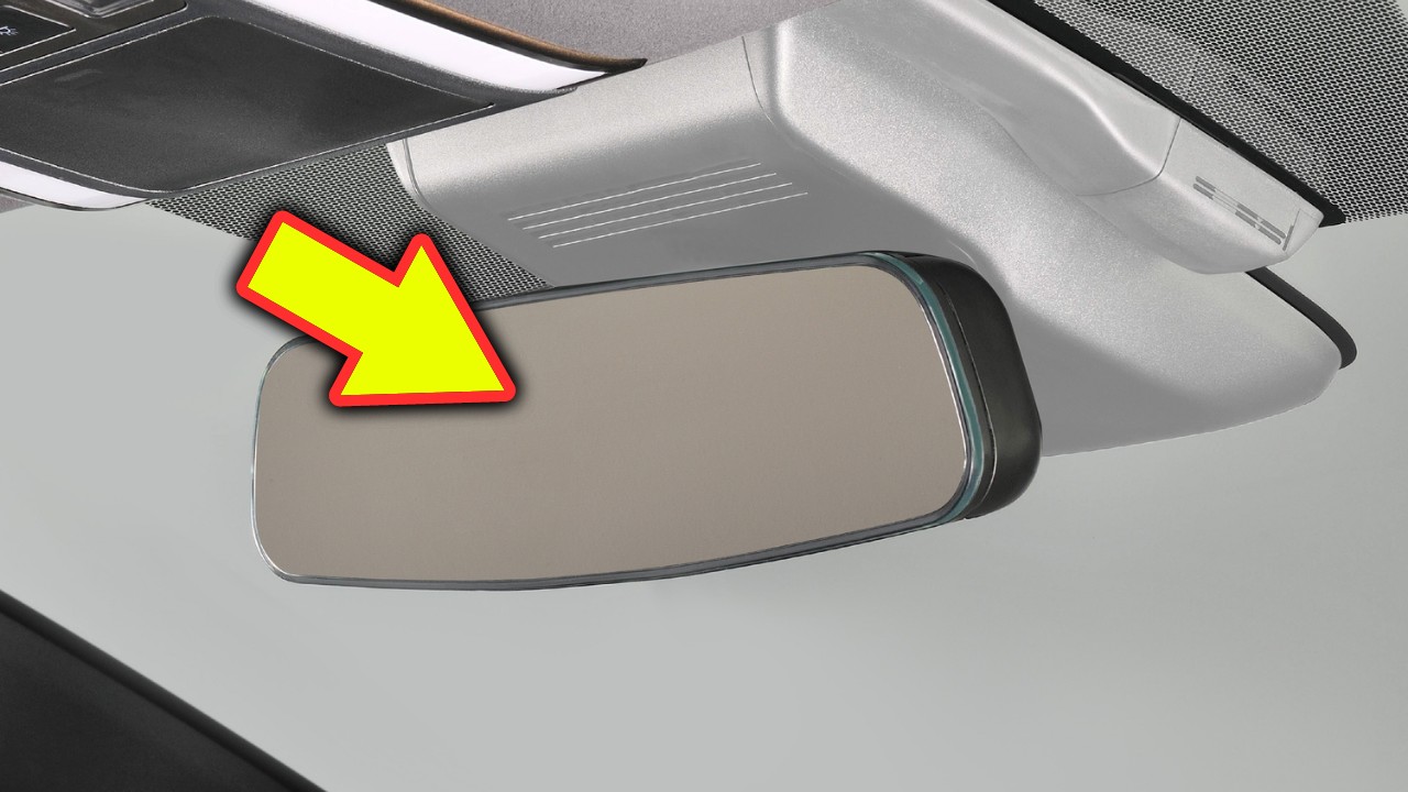 ちょっと待て「コレは効果絶大」だぞ。簡単にできてしまう、お手軽カスタマイズ。ルームミラーの見え方が「全然違うわ…」。