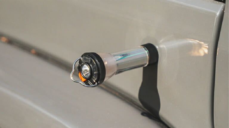 「そんな使い方ができるんだ…？」あらゆる車両に設置可能！ 1つ持っておくと何かと重宝するアイテムを紹介