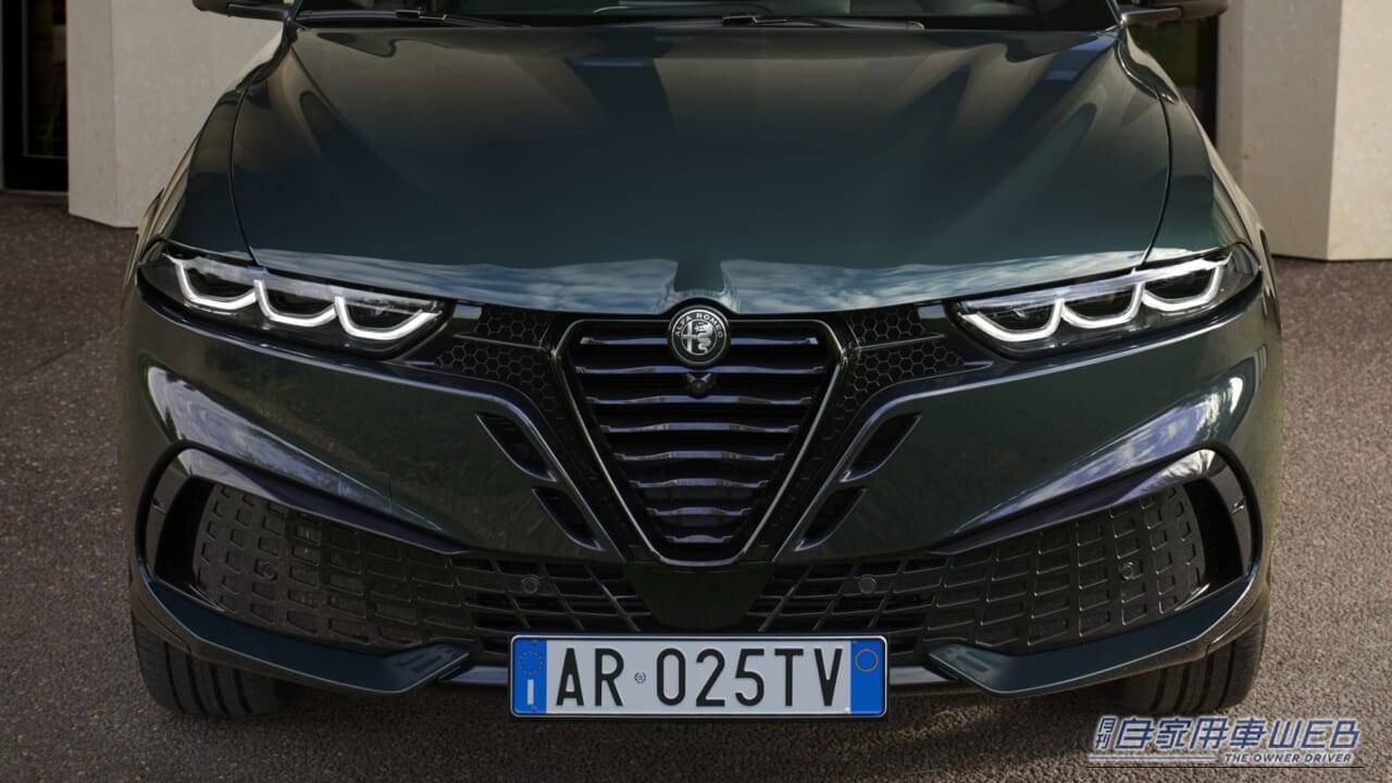 アルファ ロメオ 新型「TONALE」|待望の「赤レザー」仕様が登場。新デザインの「伝統の顔」も注目ポイント!アルファロメオのSUV「トナーレ」改良新型が発売開始