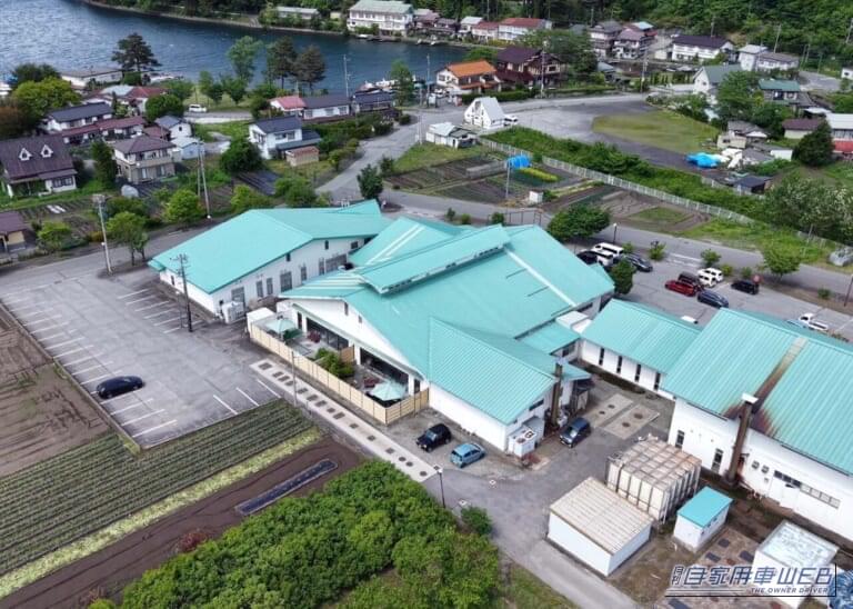 RVパーク ゆーぷる木崎湖温泉 湖畔の駅全景|車中泊で気軽に旅をしたい方にオススメ! 快適に、そして安全に楽しめる『RVパーク』最新情報。【長野県大町市/RVパーク ゆーぷる木崎湖温泉 湖畔の駅】