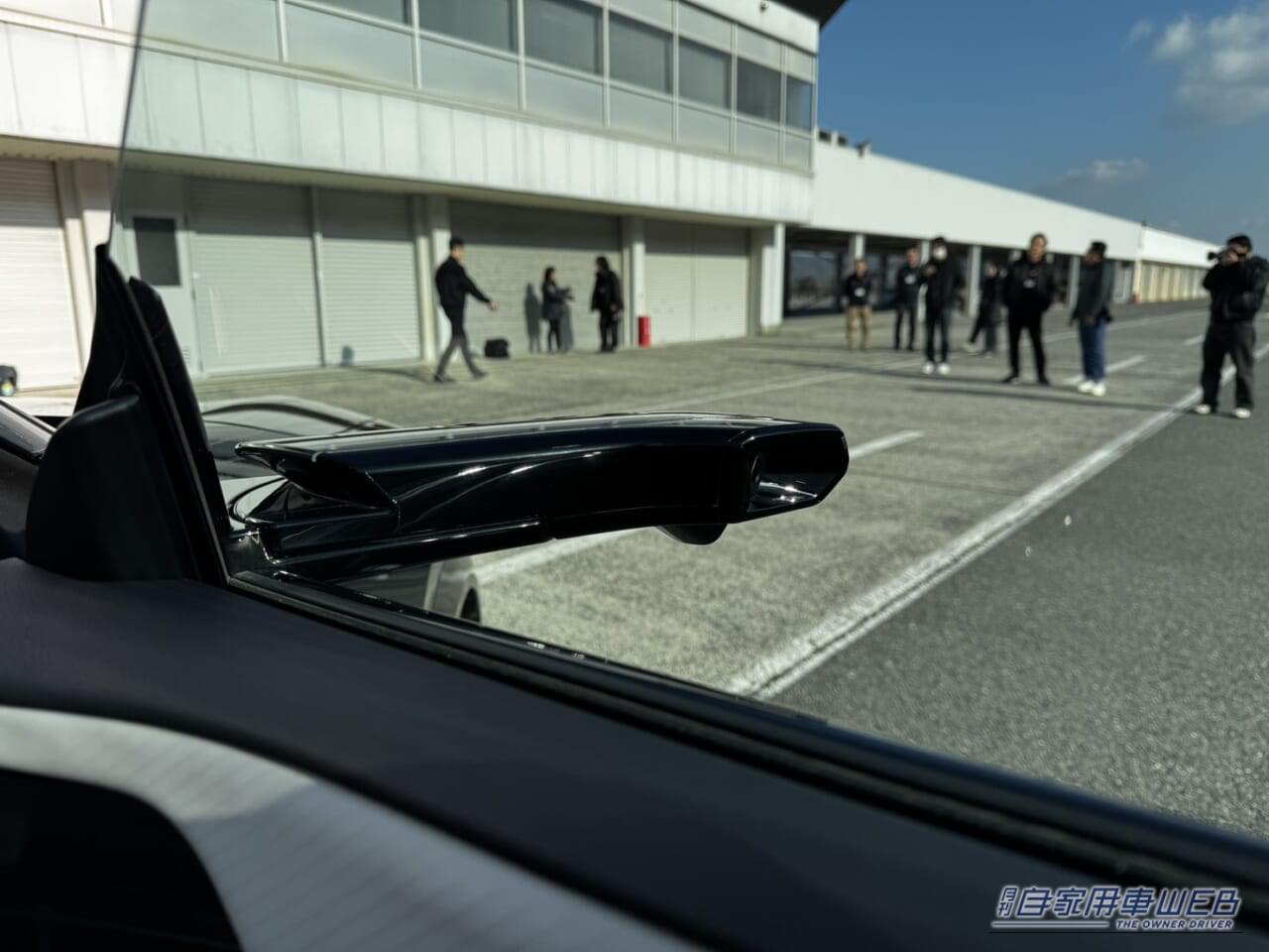 |「これがマツダの電気自動車です」日本未導入の『EZ-60』って…? マツダの“電動クロスオーバーSUV”に乗ってみた。