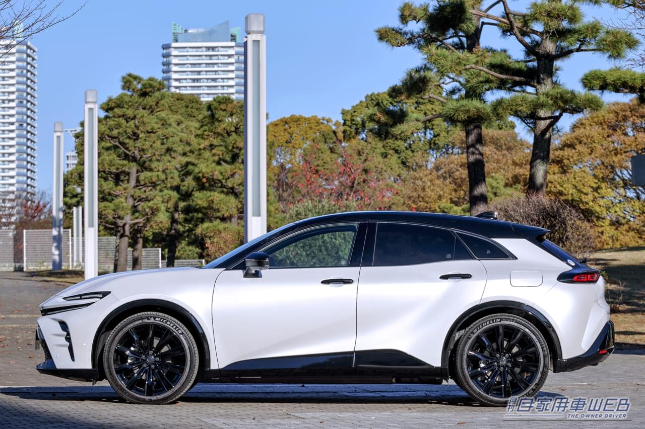 |【2026春】いま「買い」なクルマ。「コスパ」も「納期」も優等生!520万円から狙えるフラッグシップ、クラウンスポーツが推せる理由とは?