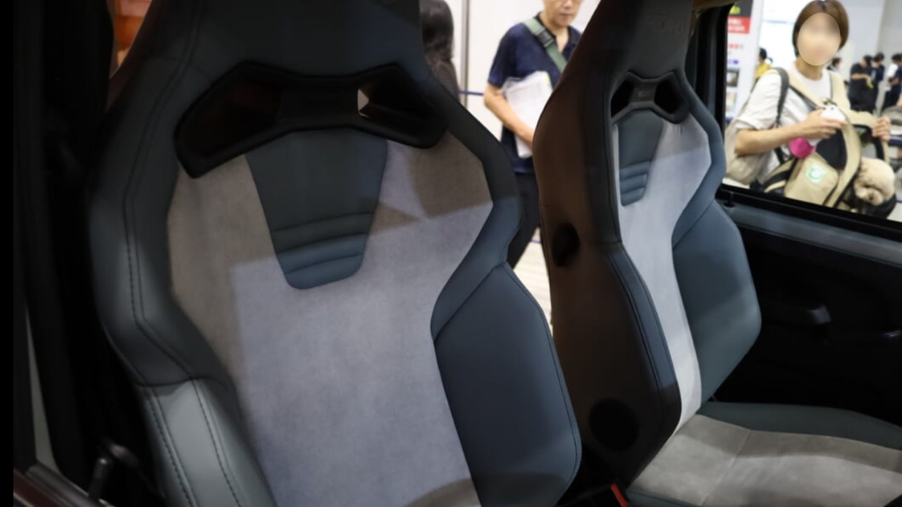 「これは機能的…」ひとり旅がよく似合う。グッとくる素材とオシャレ感。絶妙サイズのキャンピングカー