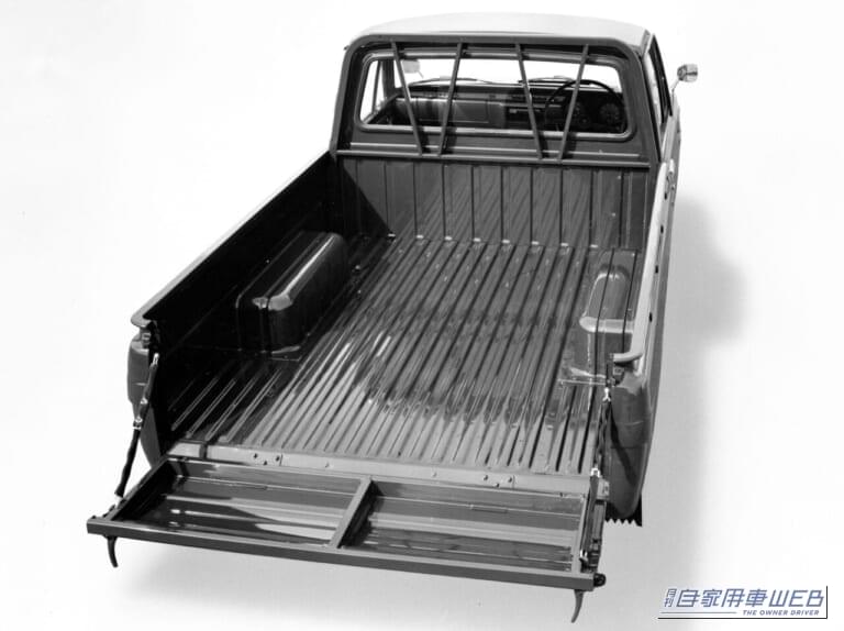 初代ハイラックス(10型)リア|トヨタと日野に結ばれた「小型トラック」の絆 ~ハイラックスが世界を制するまで~