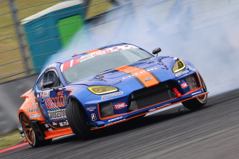 井口卓人選手のドリフト走行｜SUPER GTでSUBARU BRZに乗る井口卓人選手がFDJ開幕戦の富士でドリフトに挑んだ！