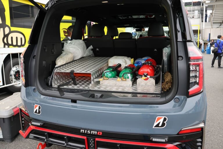 日産パトロールNISMO FRO｜日産が新型「パトロールNISMO」を緊急対応車両としてSUPER GTに寄贈！