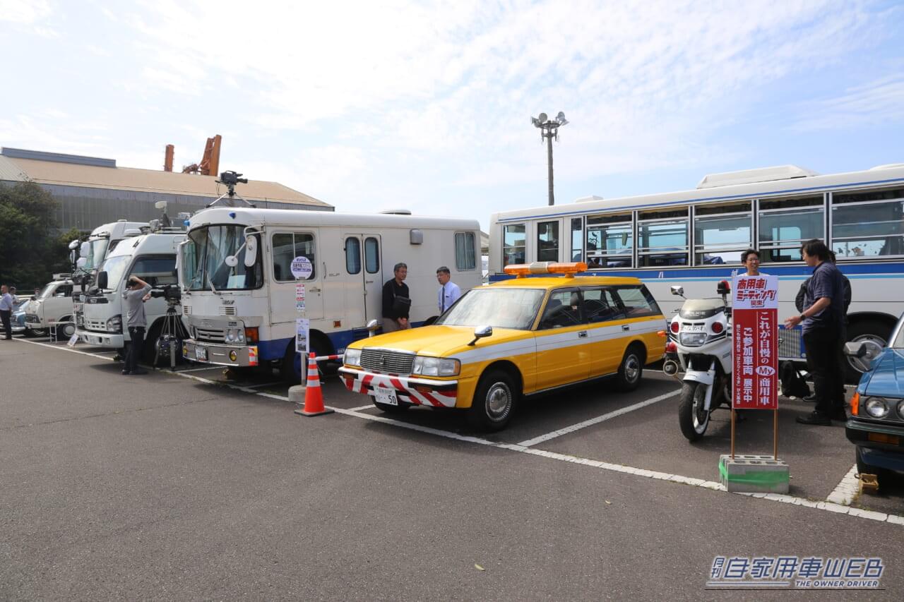 |変態グルマ480台の衝撃!「普通じゃない車」が主役の「高速有鉛フェスティバル2026」レポ。救急車から電動モトコンポまで大集結!