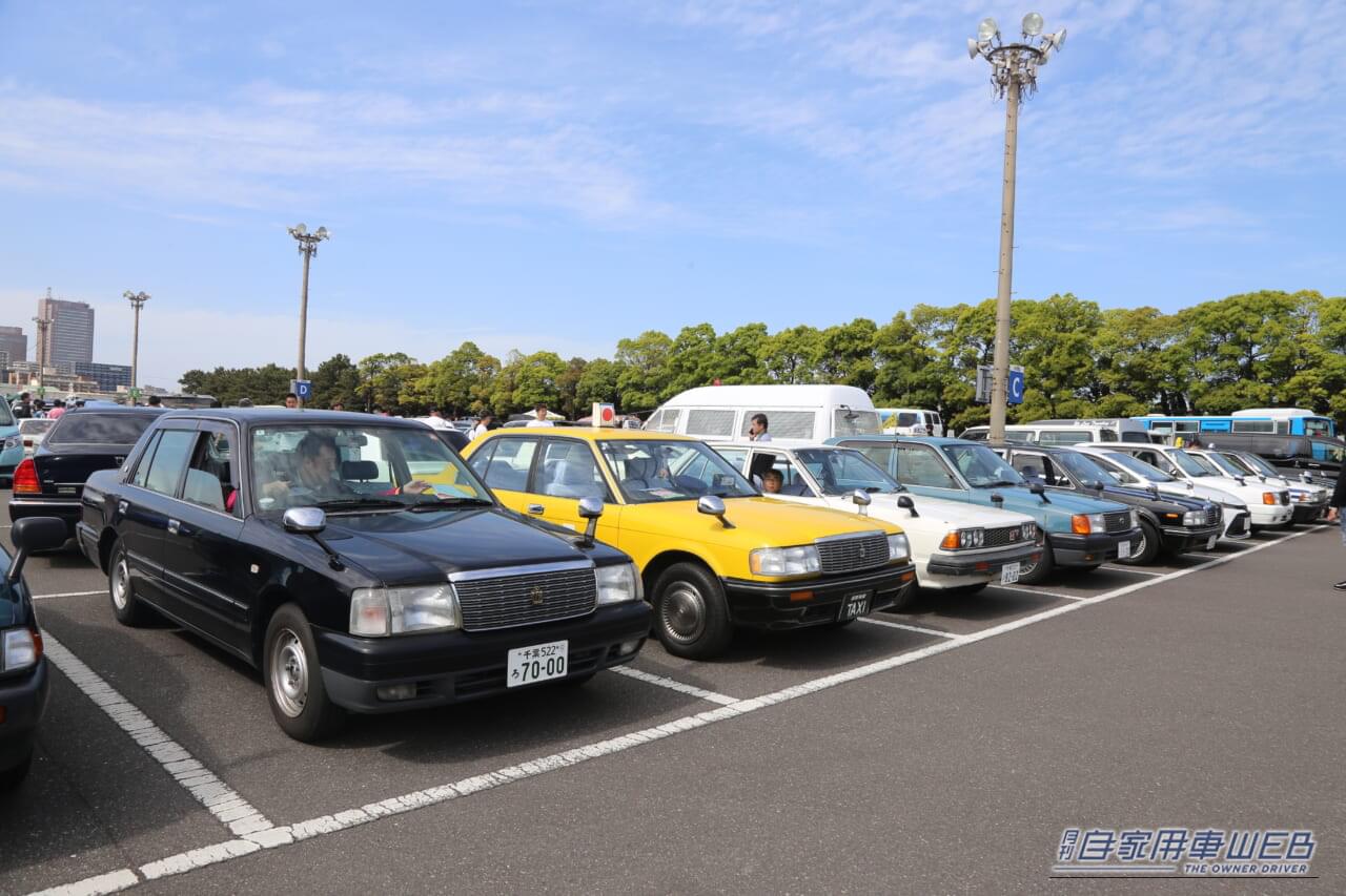 |変態グルマ480台の衝撃!「普通じゃない車」が主役の「高速有鉛フェスティバル2026」レポ。救急車から電動モトコンポまで大集結!