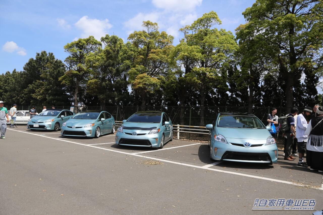 ｜変態グルマ480台の衝撃！「普通じゃない車」が主役の「高速有鉛フェスティバル2026」レポ。救急車から電動モトコンポまで大集結！