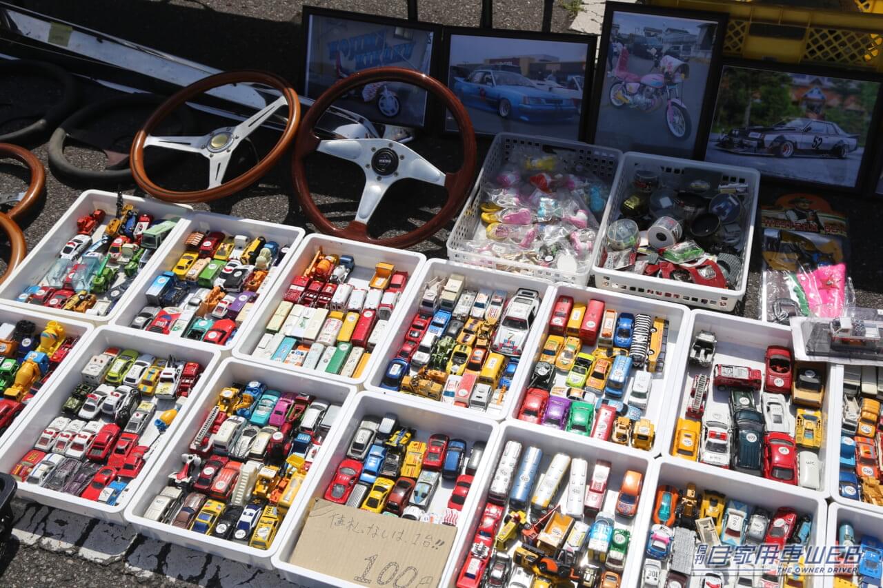 ｜変態グルマ480台の衝撃！「普通じゃない車」が主役の「高速有鉛フェスティバル2026」レポ。救急車から電動モトコンポまで大集結！