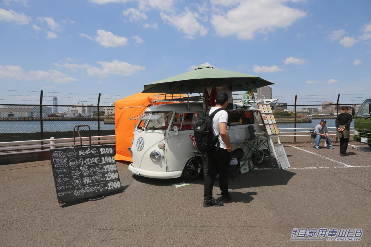 |変態グルマ480台の衝撃!「普通じゃない車」が主役の「高速有鉛フェスティバル2026」レポ。救急車から電動モトコンポまで大集結!