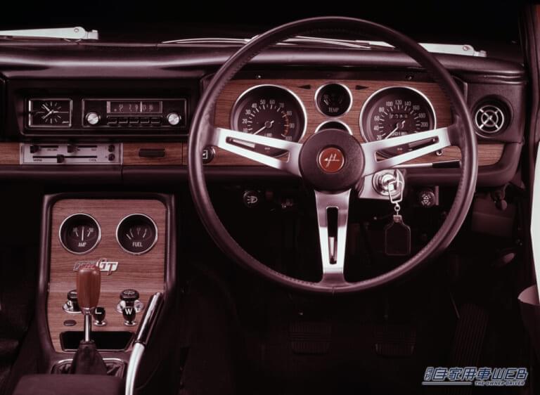 PGC型スカイラインセダン2000GT-R｜「羊の皮をかぶった狼」から「愛」への変貌⁉︎　開発者・桜井眞一郎が目指したクルマ造りの根本は、スパルタンモデルではなかった‼︎