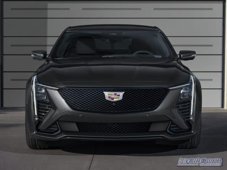 キャデラック CT5｜次世代デザインと本格スポーツセダンの走りが融合　改良新型「キャデラック CT5」が日本上陸　33インチ大型ディスプレイ採用でモダンに！