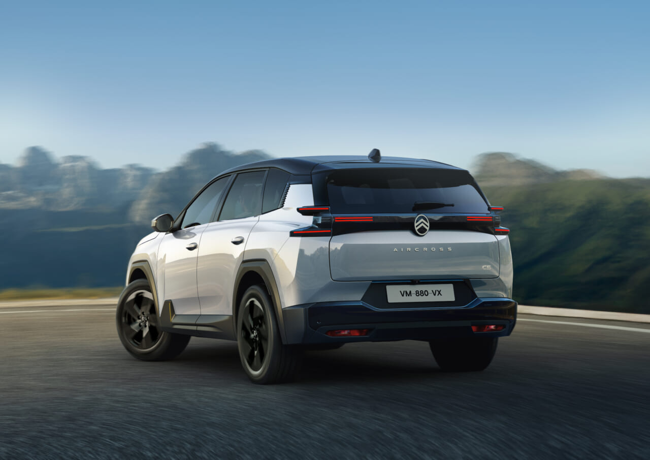 ｜シトロエンの新世代フラッグシップ「C5 エアクロス」が国内上陸【最新ハイブリッド搭載、価格は535万円】