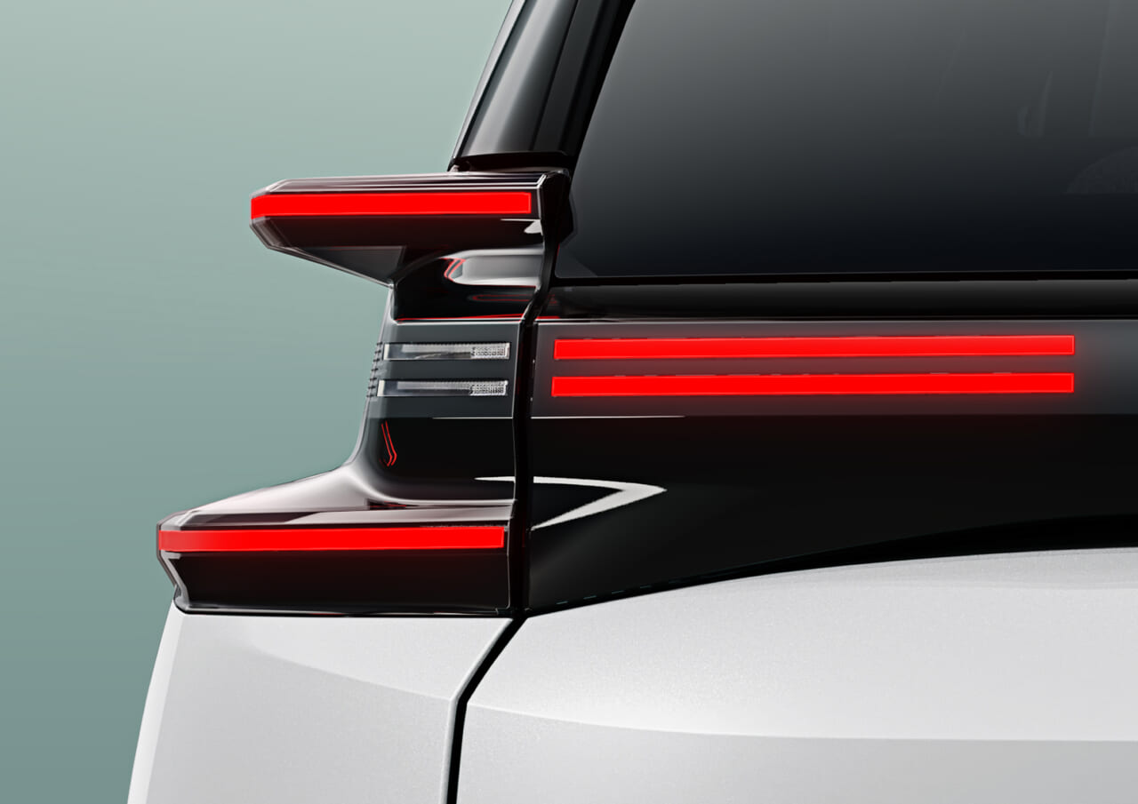 ｜シトロエンの新世代フラッグシップ「C5 エアクロス」が国内上陸【最新ハイブリッド搭載、価格は535万円】