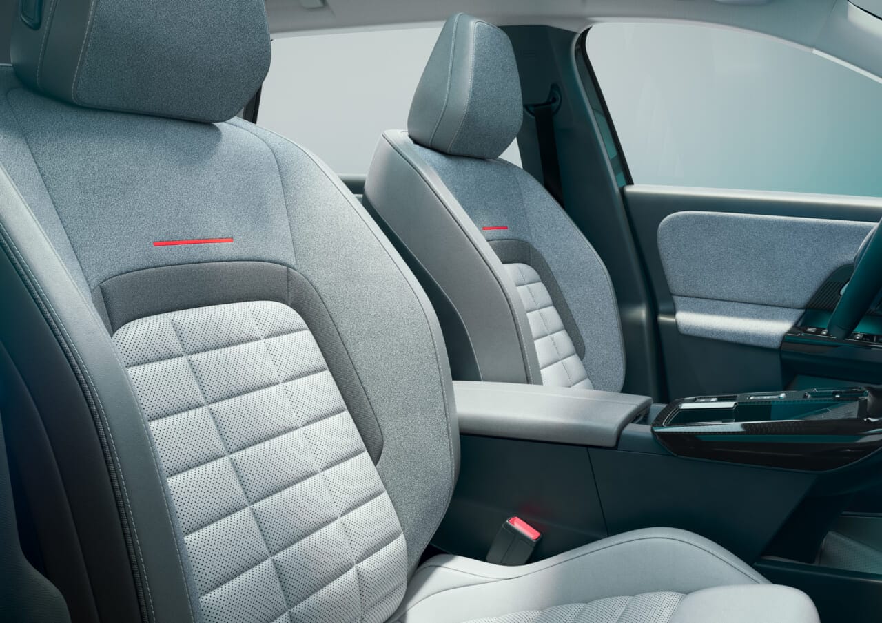 ｜シトロエンの新世代フラッグシップ「C5 エアクロス」が国内上陸【最新ハイブリッド搭載、価格は535万円】